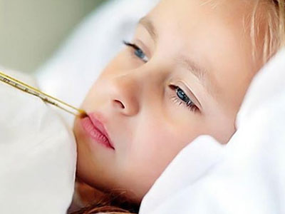 Οι «απλές» παιδικές ασθένειες που αγχώνουν τους γονείς